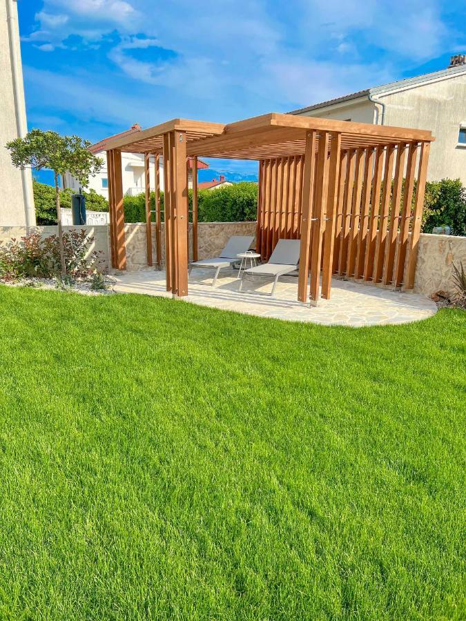 Apartment Baska Mit Poolarea - Krk, Kroatien Екстериор снимка