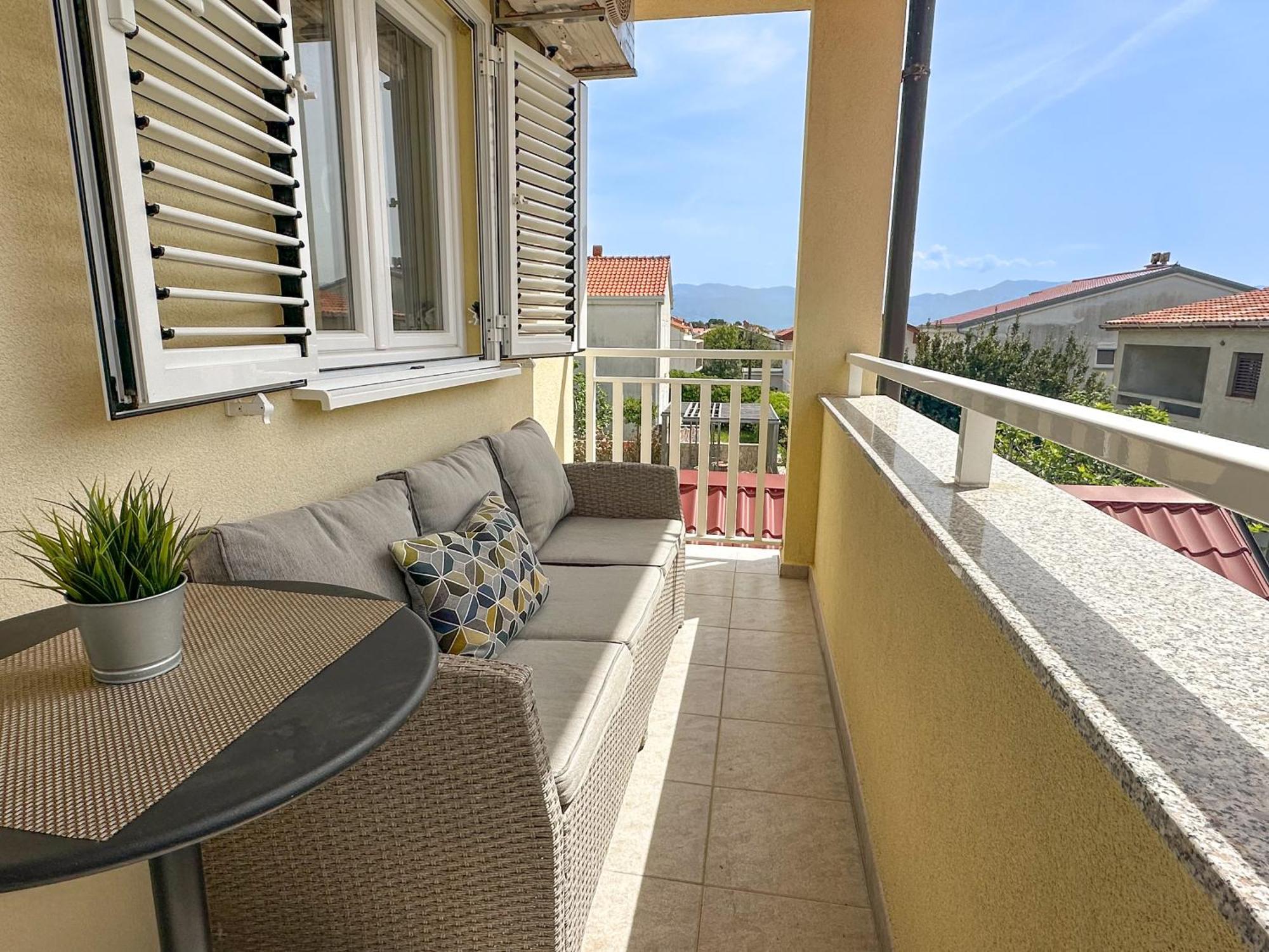 Apartment Baska Mit Poolarea - Krk, Kroatien Екстериор снимка