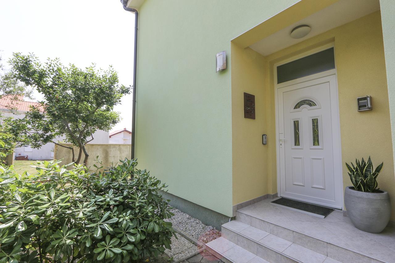 Apartment Baska Mit Poolarea - Krk, Kroatien Екстериор снимка
